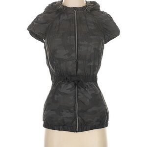lululemon Camouflage Short Sleeve Vest